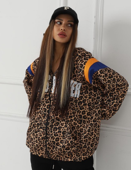 Women's Leopard Print Long Sleeved Sweatshirt
